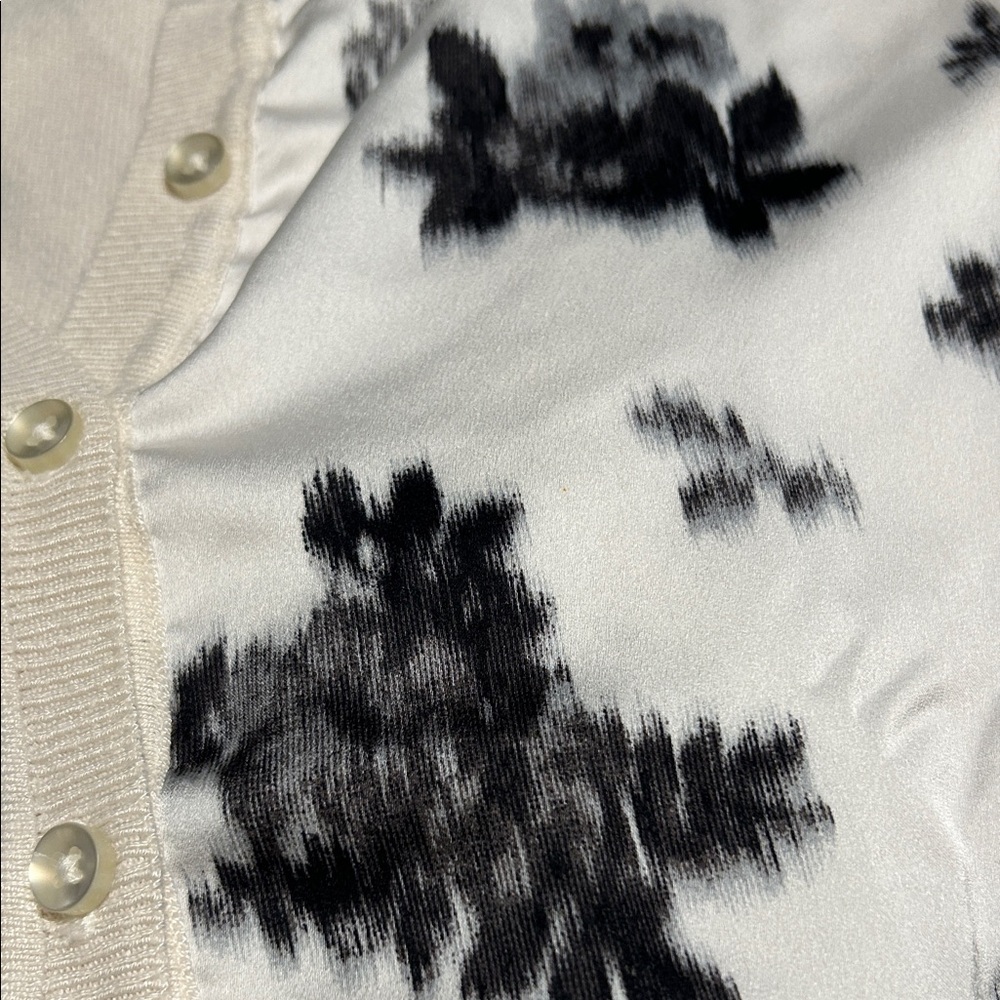 Ann Taylor Black and Cream Floral Cardigan - Picture 4 of 4